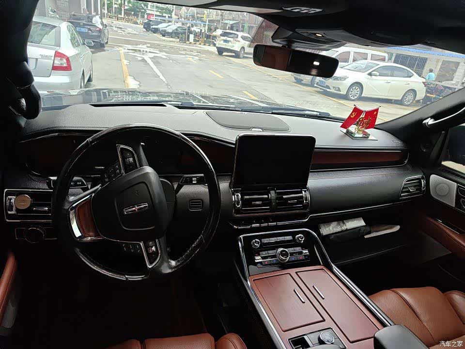 Lincoln Navigator, 2019 все фото