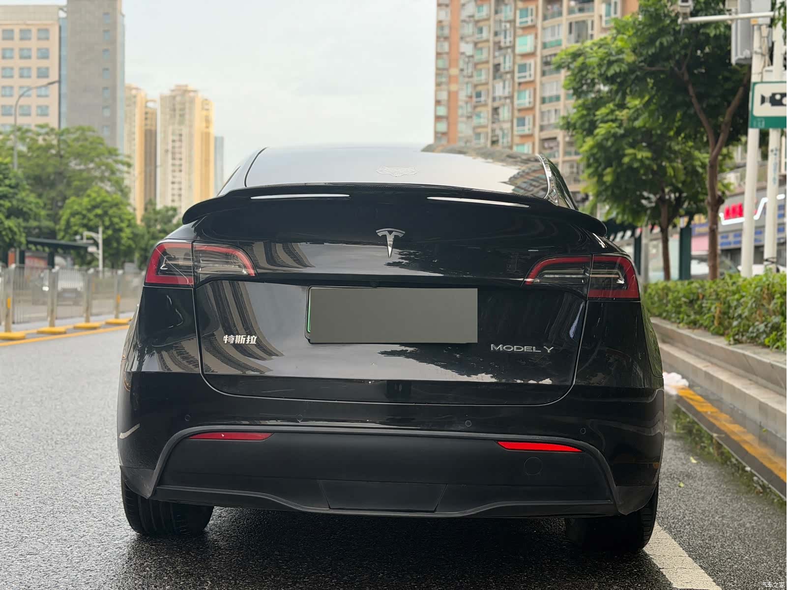 Tesla Model Y, 2021 13