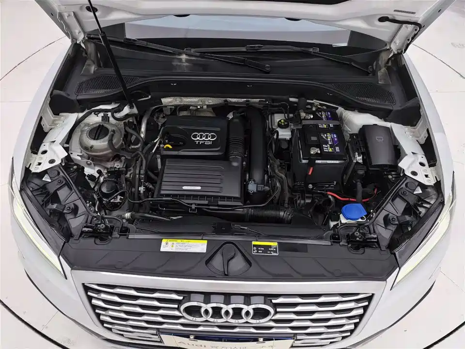 Audi Q2L Audi Q2L