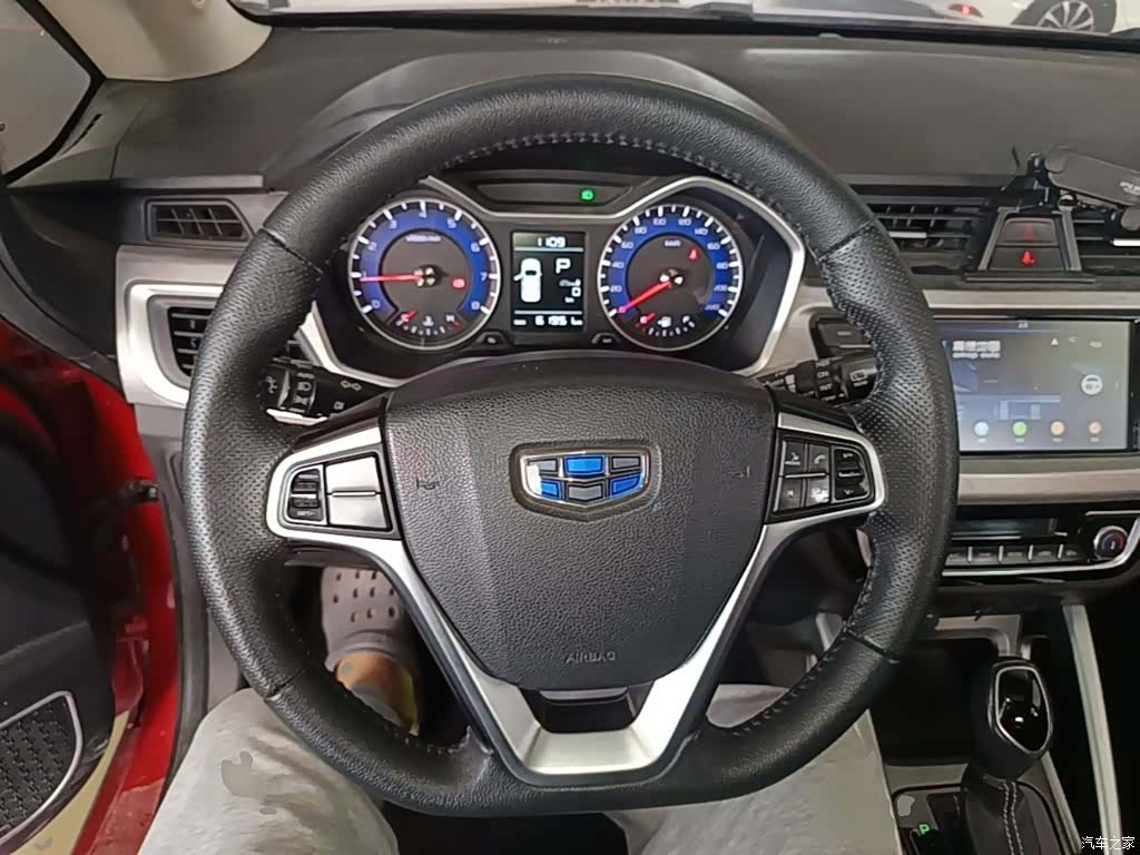 Geely X3, 2018 11