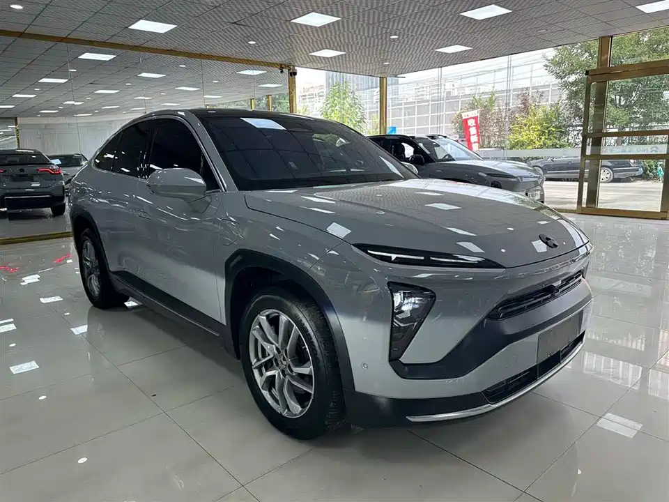 NIO ES6