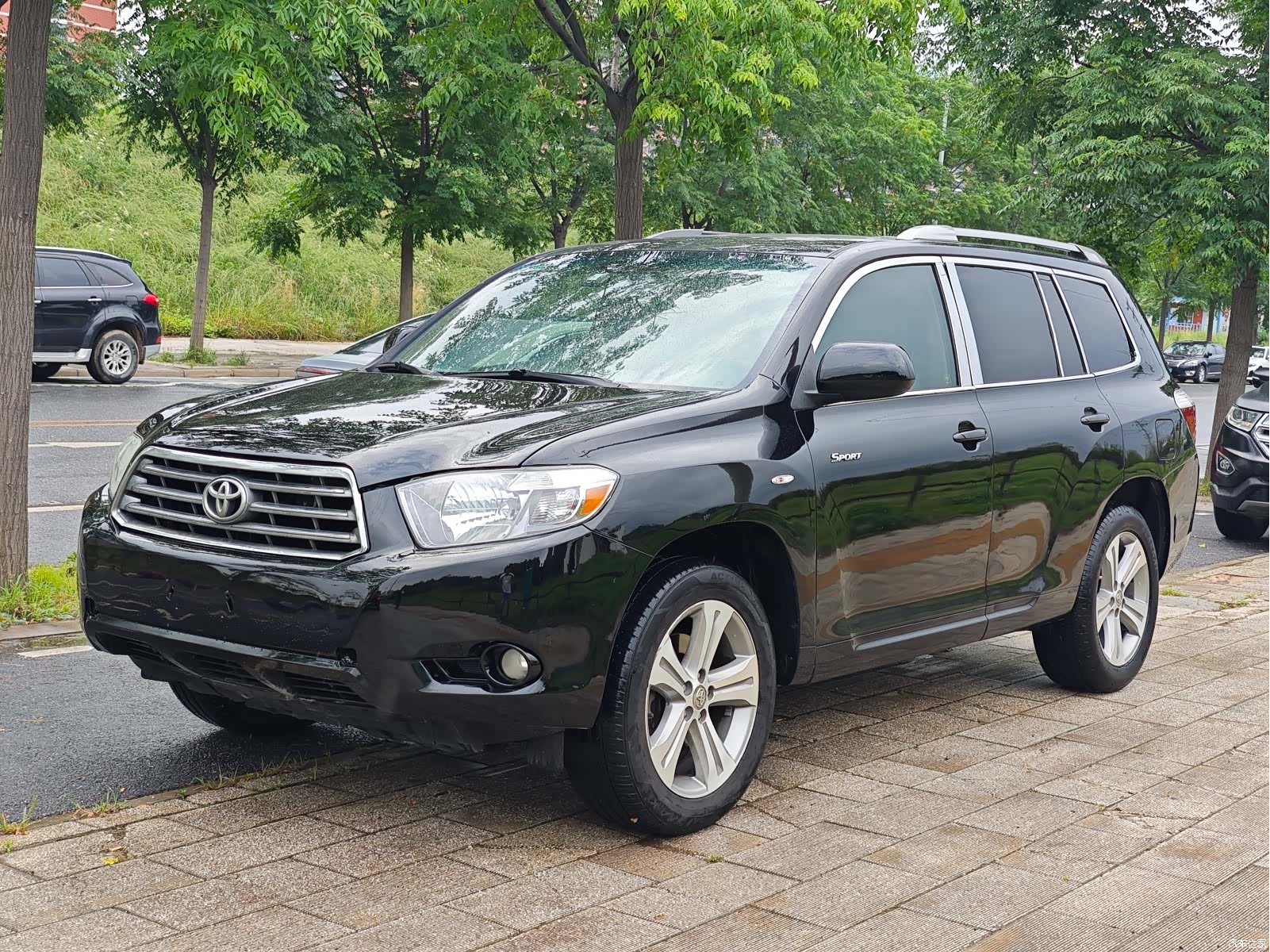 Toyota Highlander, 2011 1