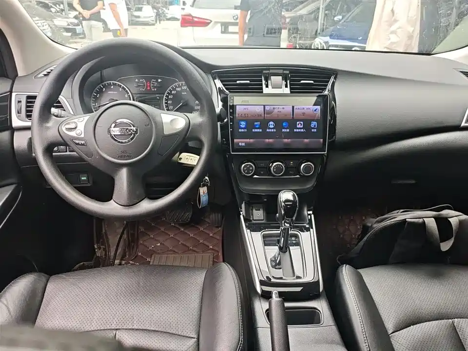 Nissan Xuan Yi