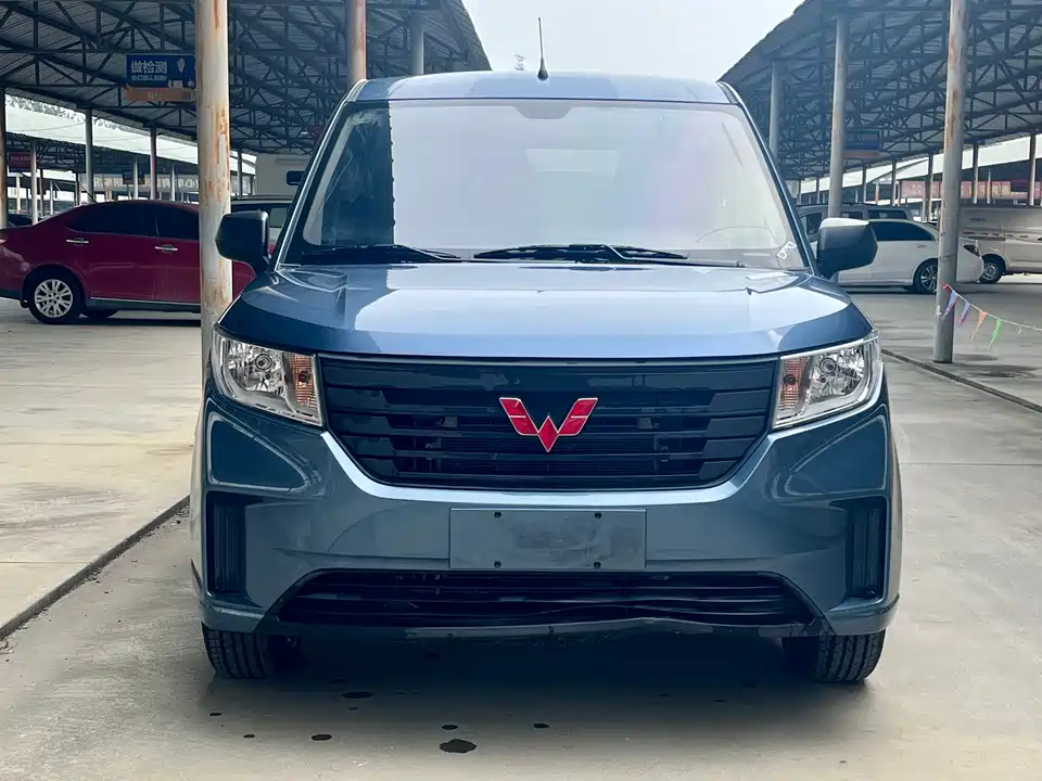 Wuling Wuling Hongguang PLUS