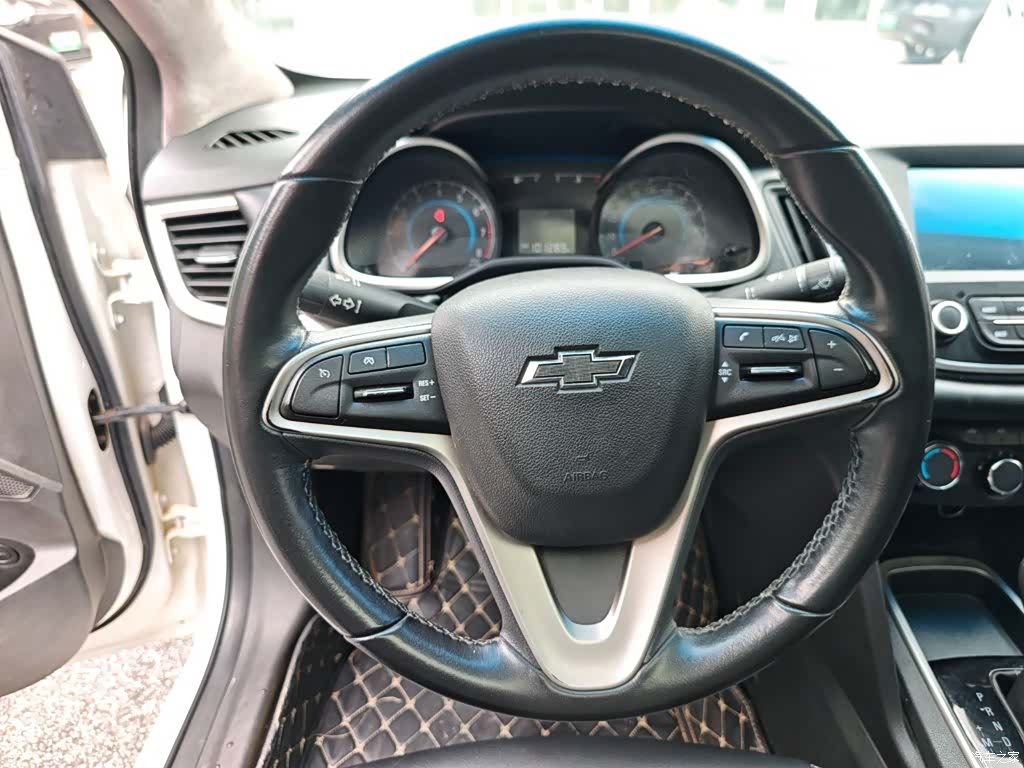 Chevrolet 320, 2019 13