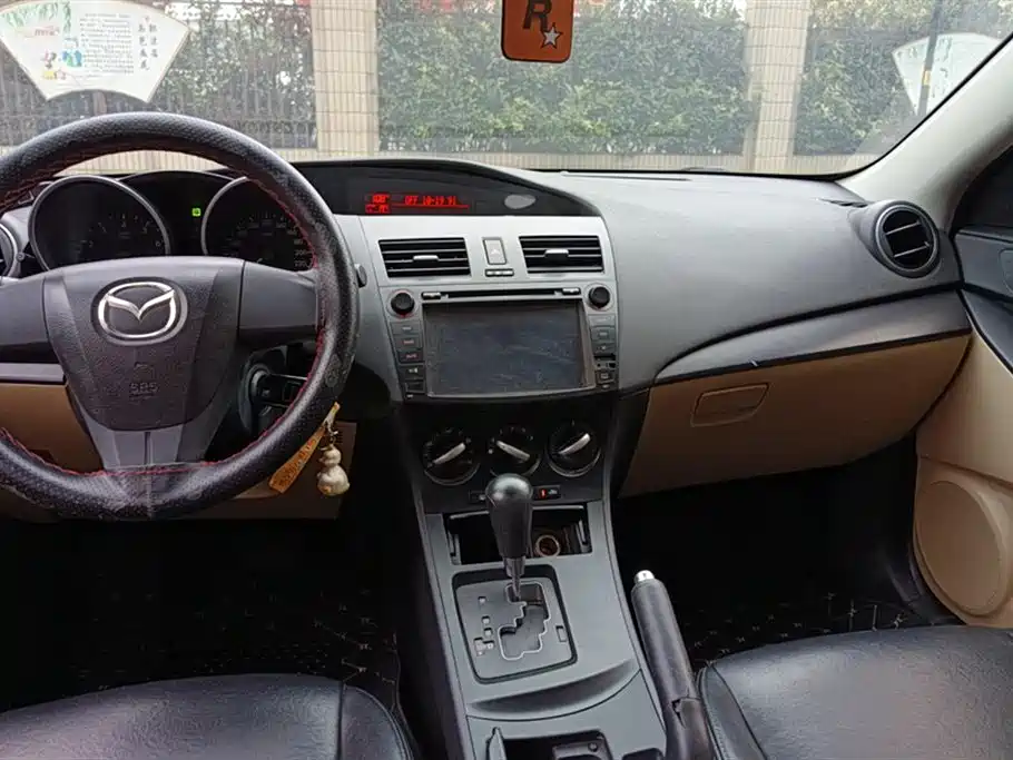 Mazda 3 star Cheng