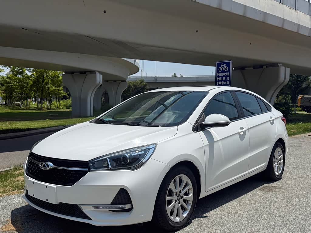 Chery Arrizo 5
