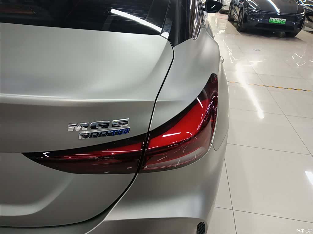 MG MG5, 2025 25