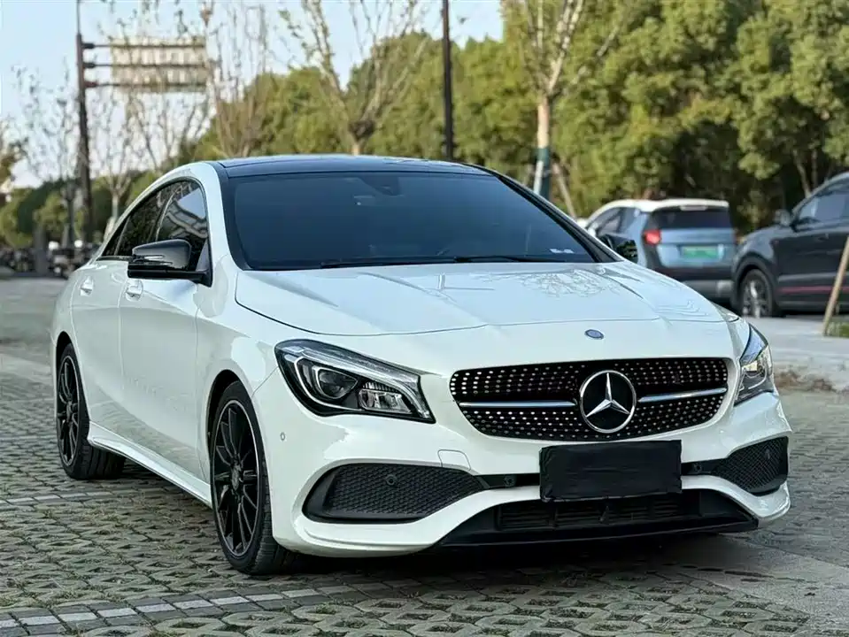 Mercedes-Benz CLA