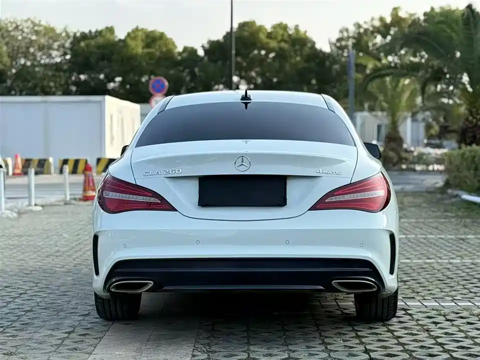Mercedes-Benz CLA
