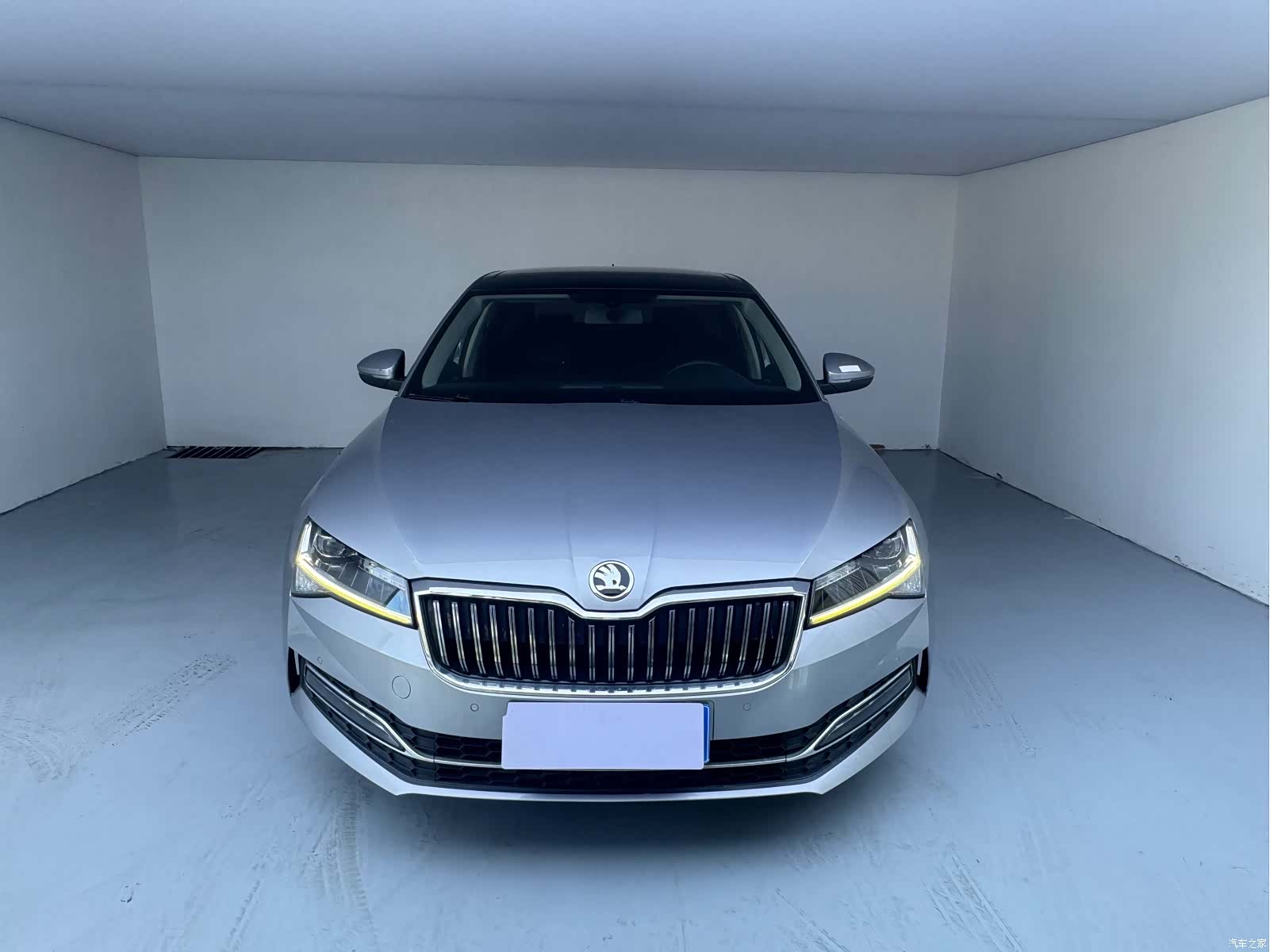 Skoda Superb, 2023 2