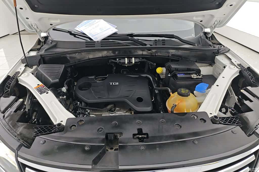 Roewe RX5, 2021 10