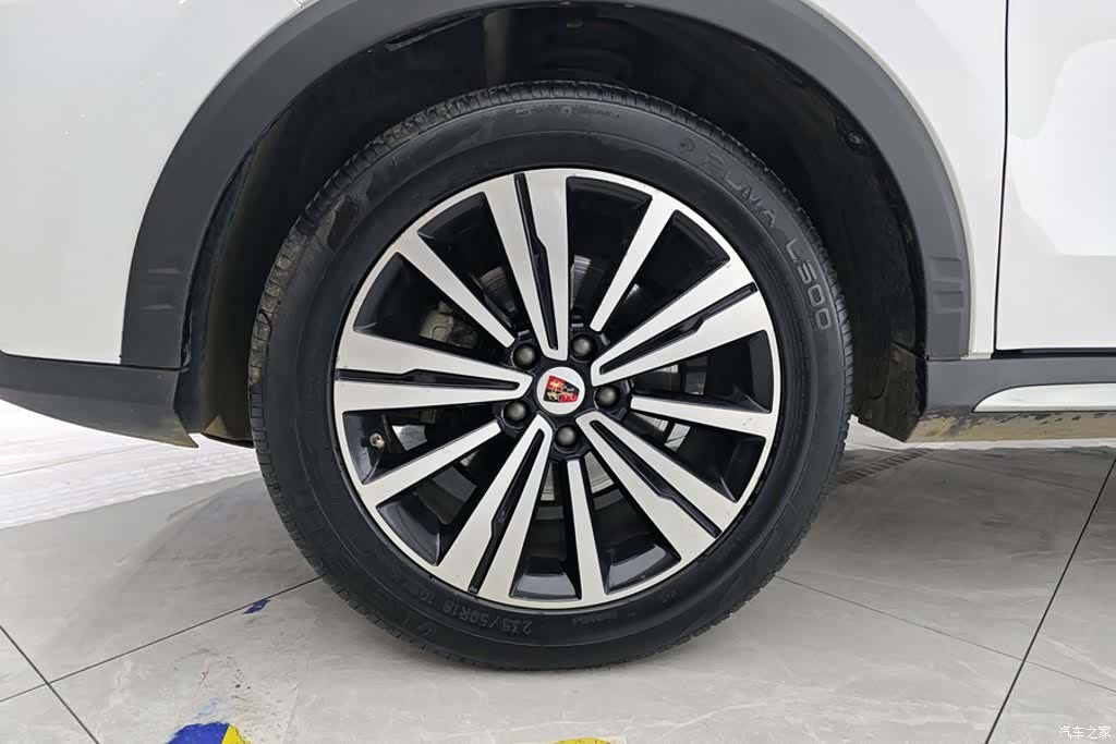 Roewe RX5, 2021 6