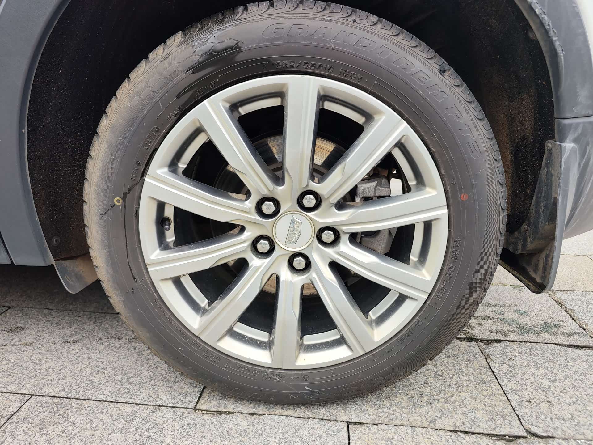 Cadillac XT4, 2019 все фото