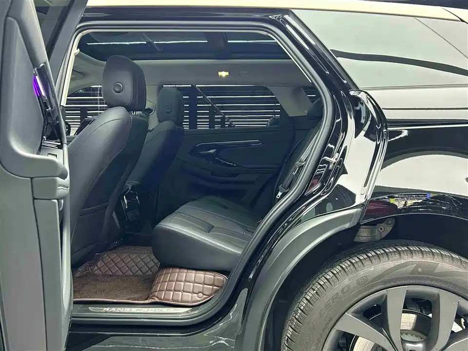 Land Rover Range Rover Aurora