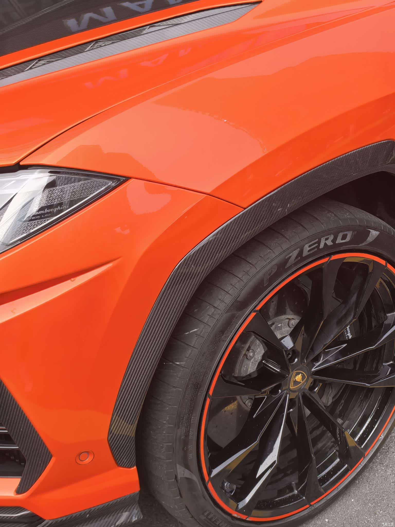 Lamborghini Urus, 2023 12
