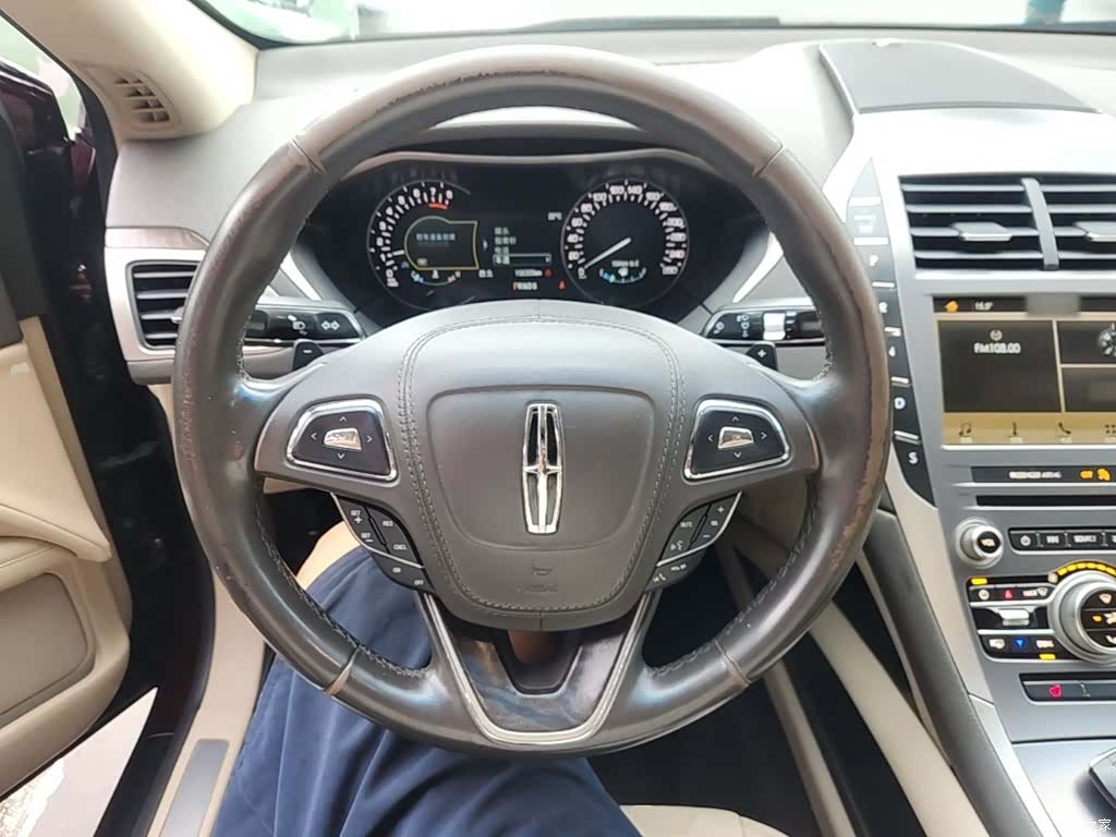Lincoln MKZ, 2017 11