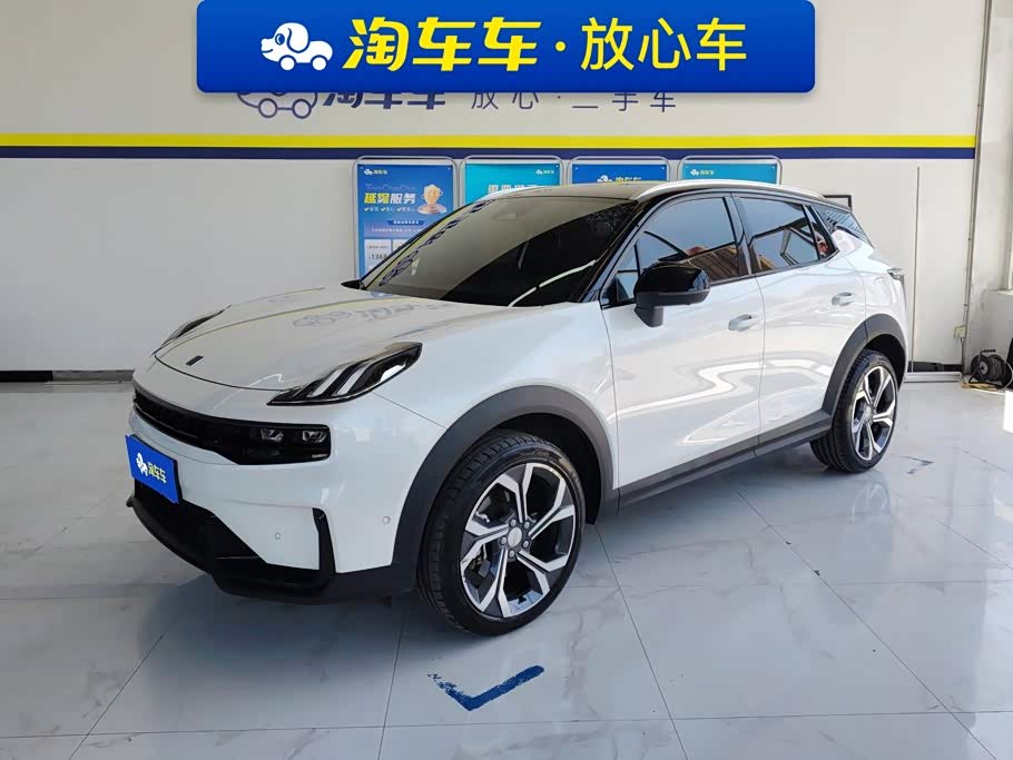Lynk & Co 06
