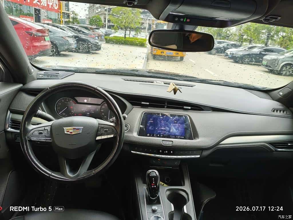 Cadillac XT4, 2020 все фото