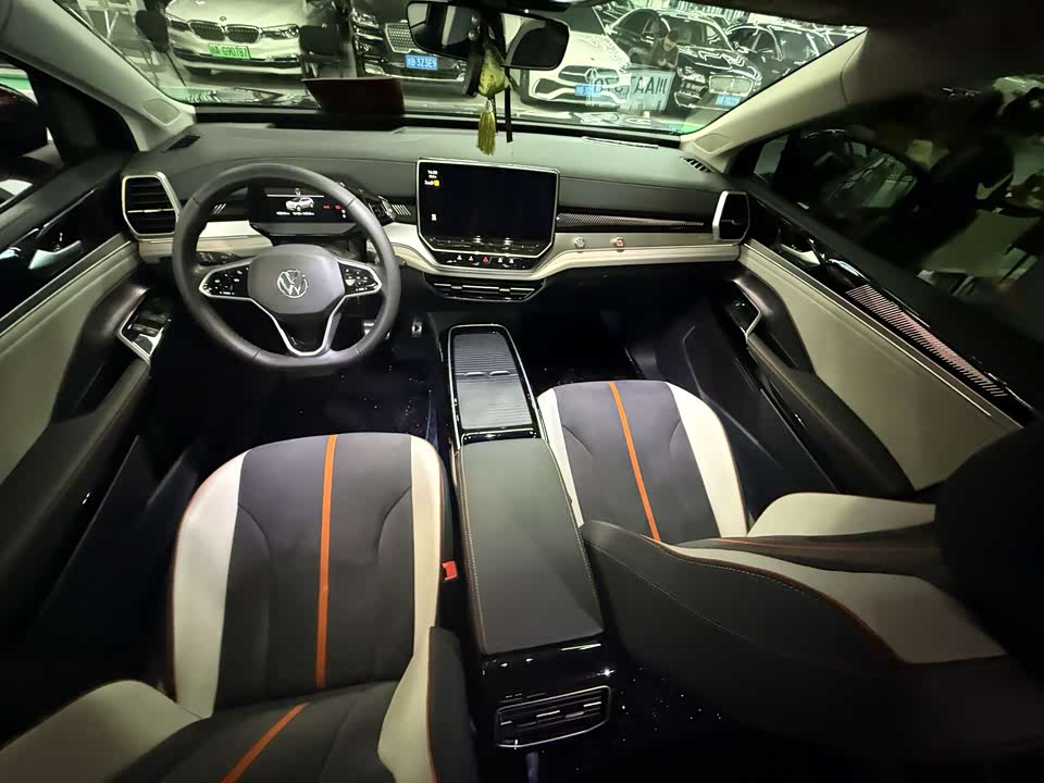 Volkswagen ID.6 CROZZ