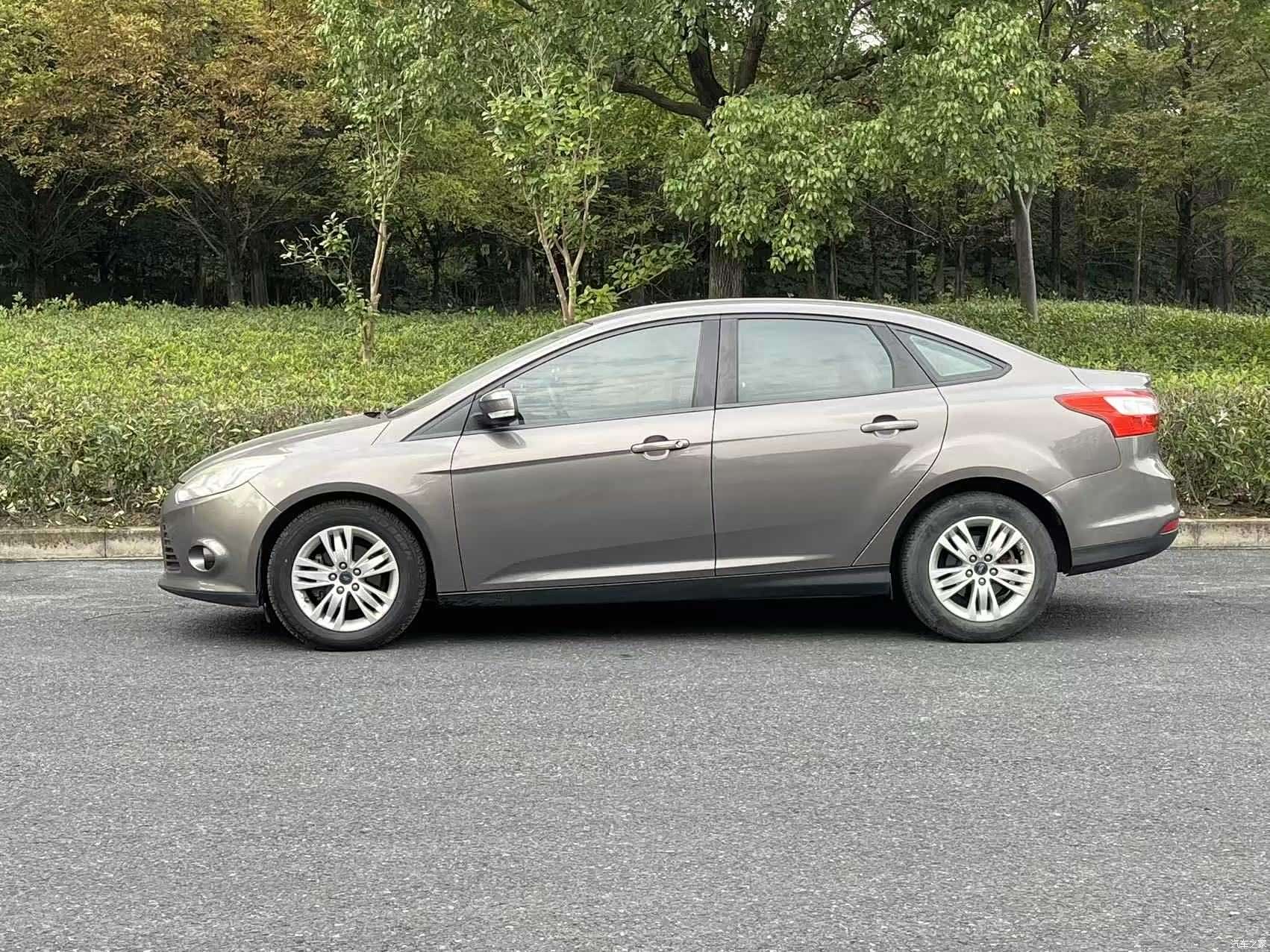 Ford Focus, 2014 11