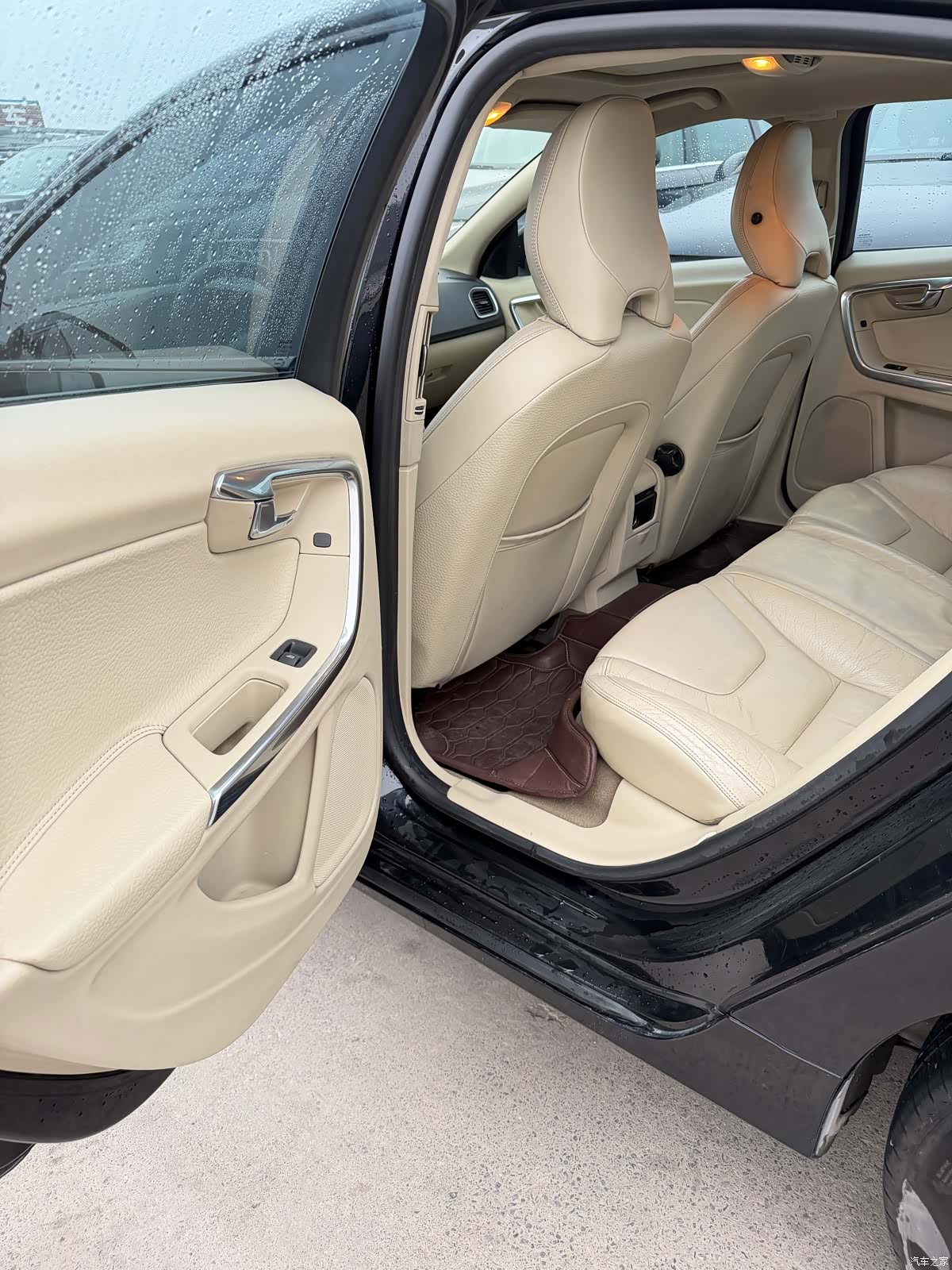 Volvo S60, 2012 9