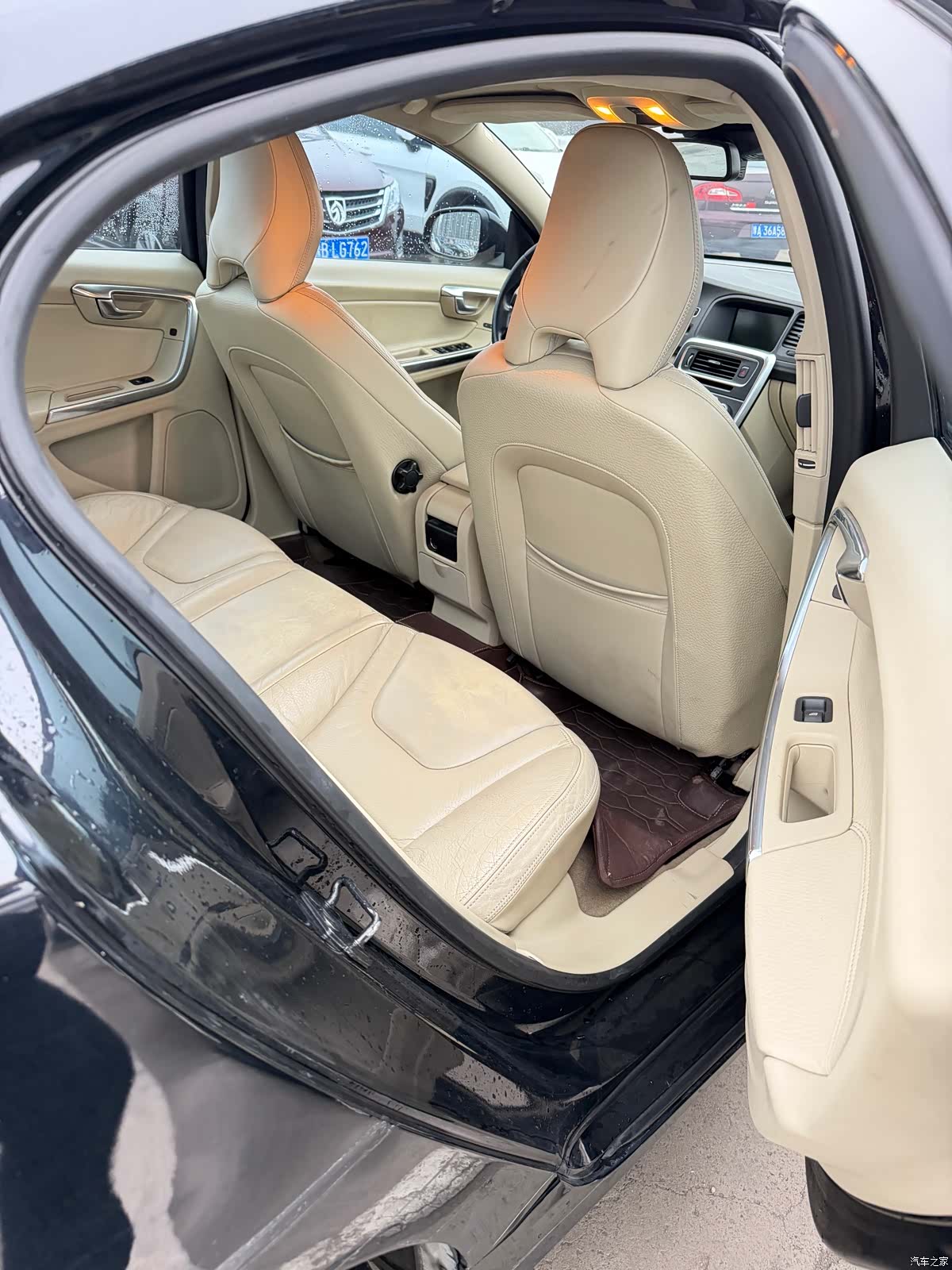 Volvo S60, 2012 11