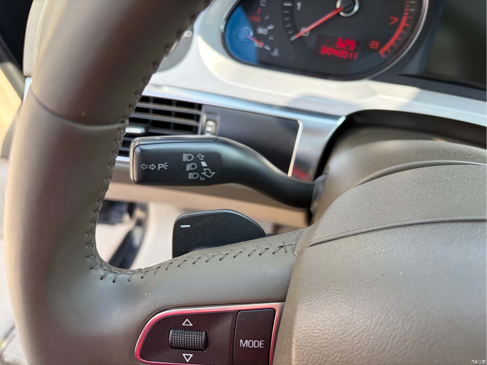 Audi A6L, 2012 12