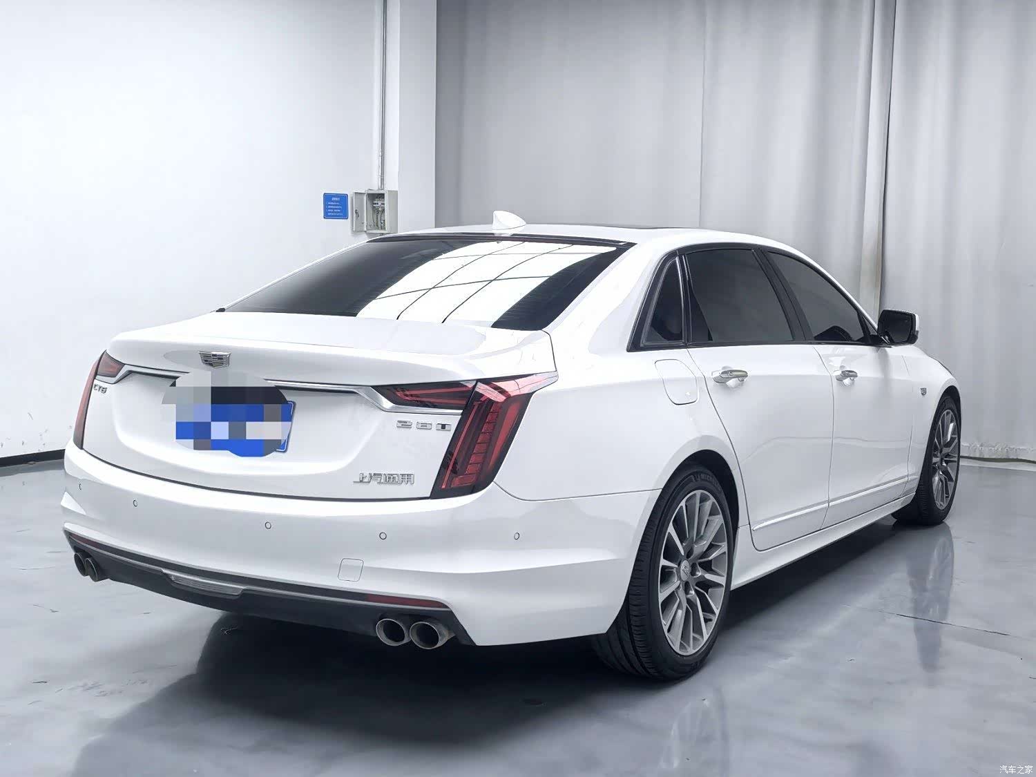 Cadillac CT6, 2022 10
