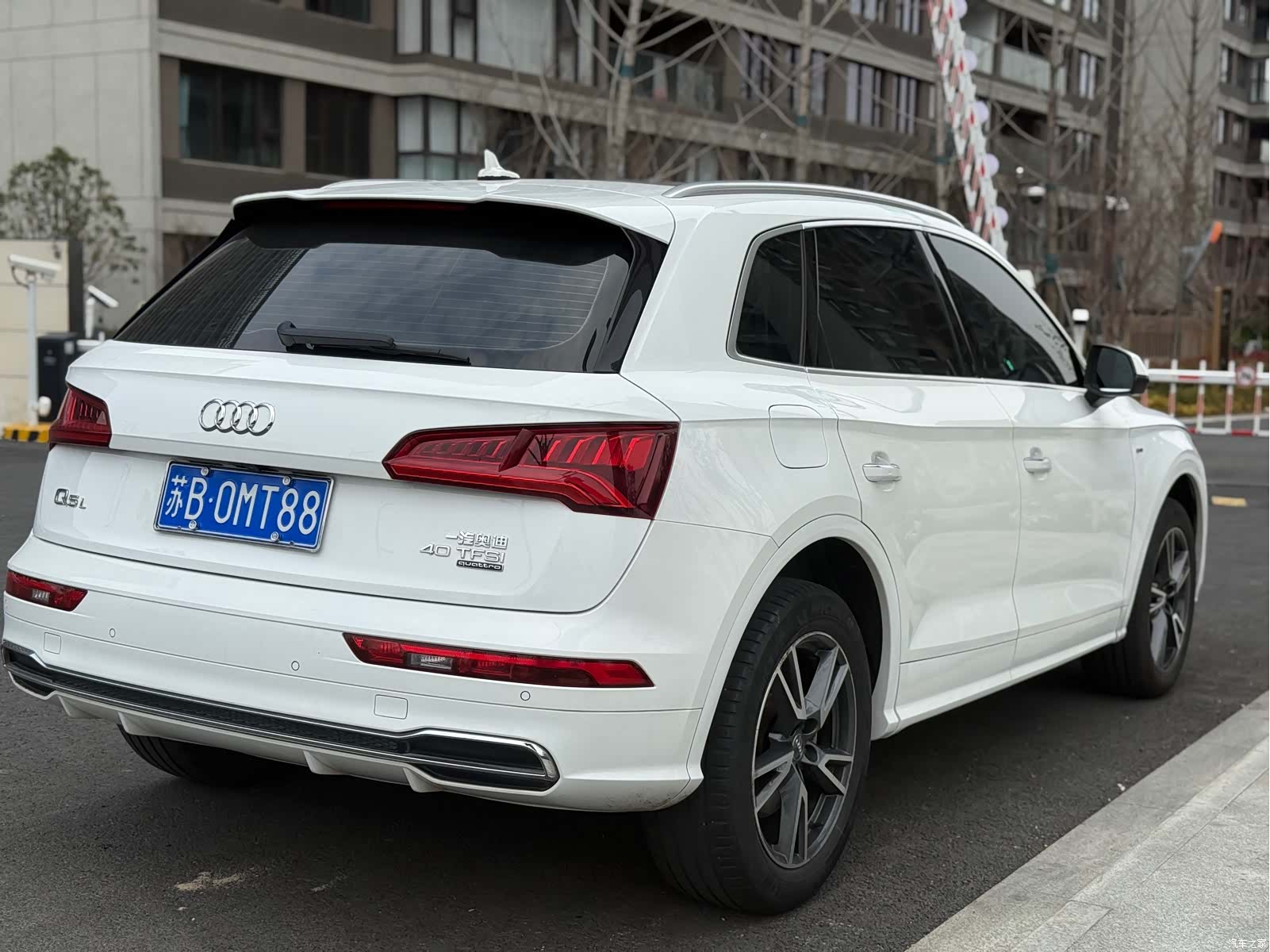 Audi Q5L, 2019 все фото