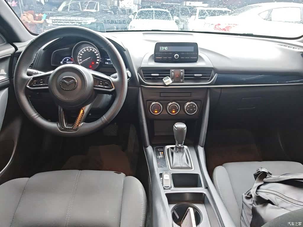 Mazda CX-4, 2021 10
