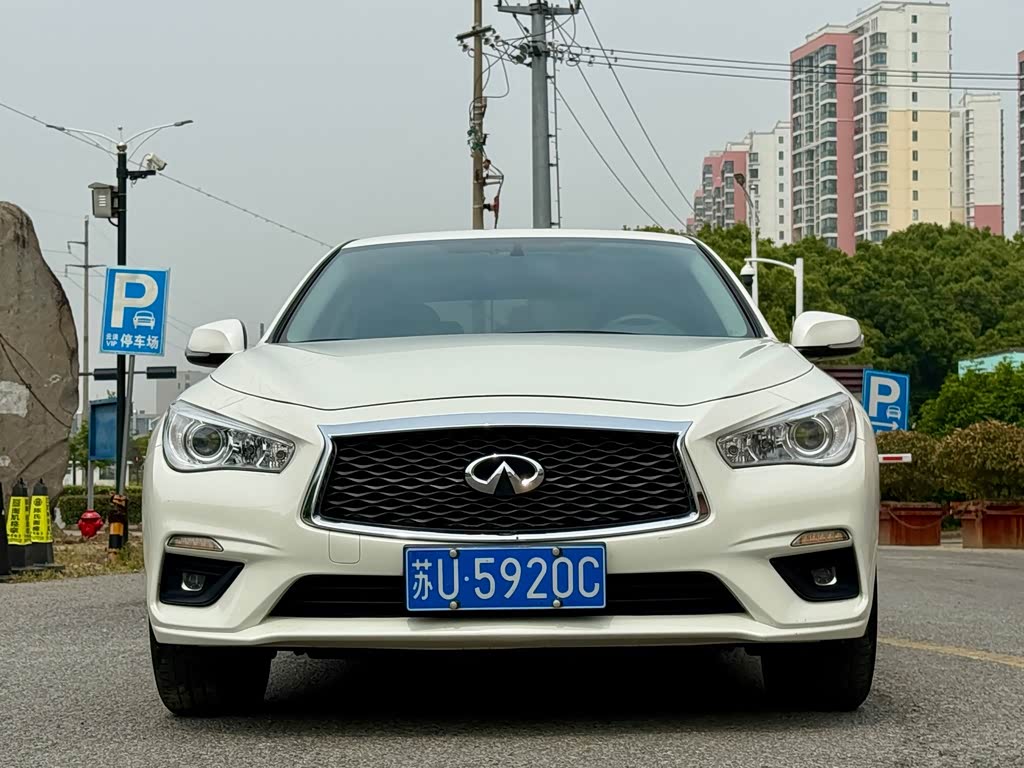 Infiniti Q50L