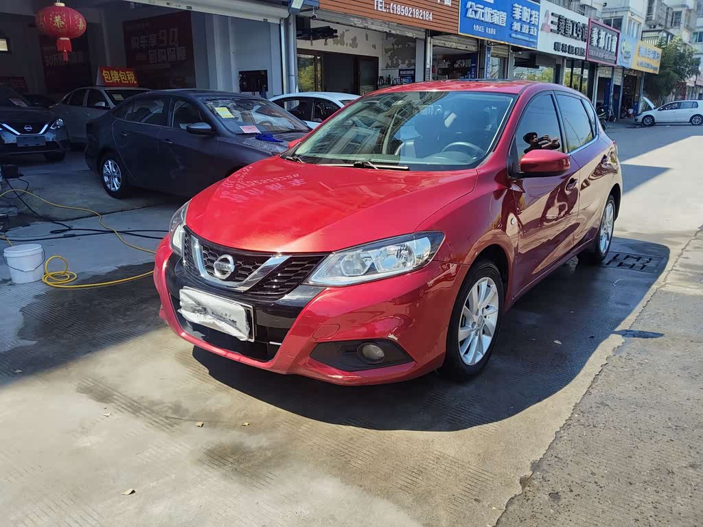 Nissan TIIDA