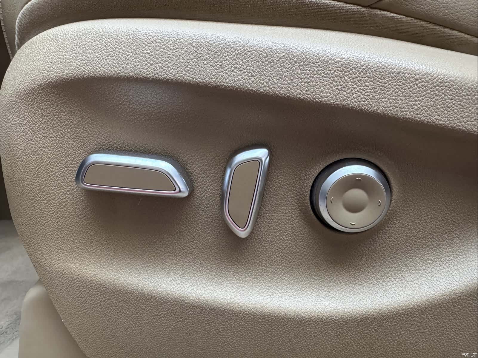 Buick GL8, 2021 10