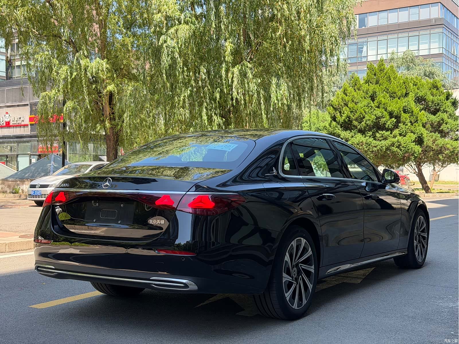 Mercedes-Benz E-Class, 2024 7