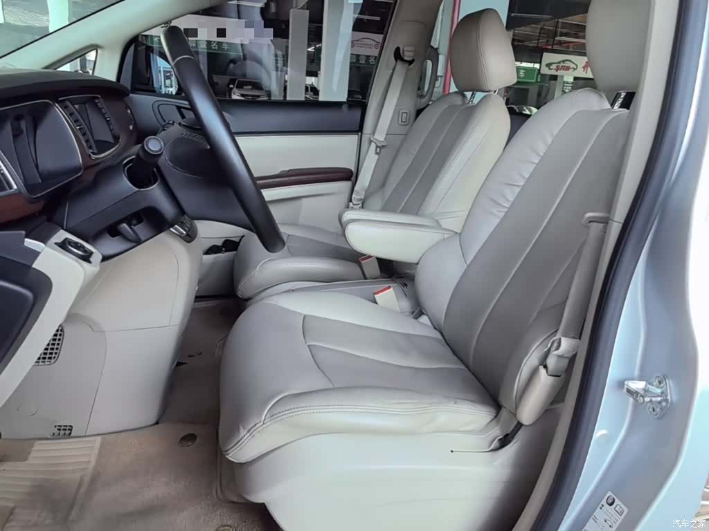 Buick GL8, 2016 15