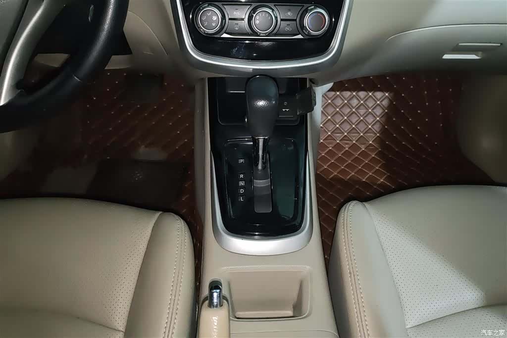 Nissan Tiida, 2016 16