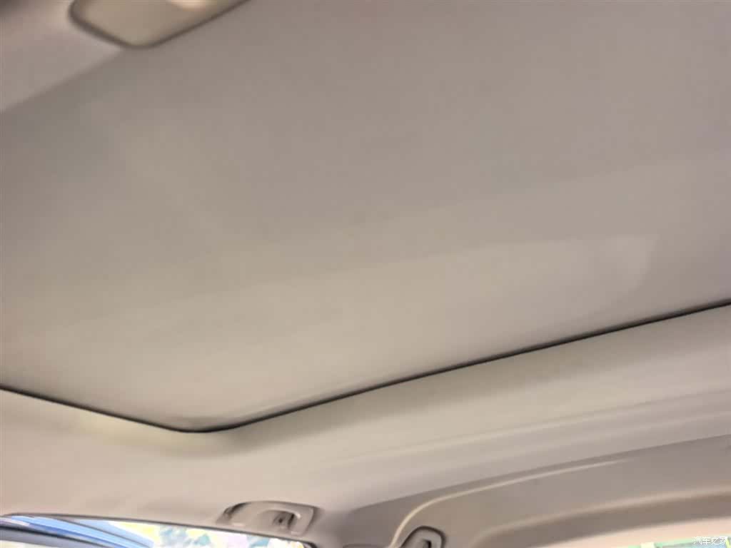 Wuling 360, 2020 18