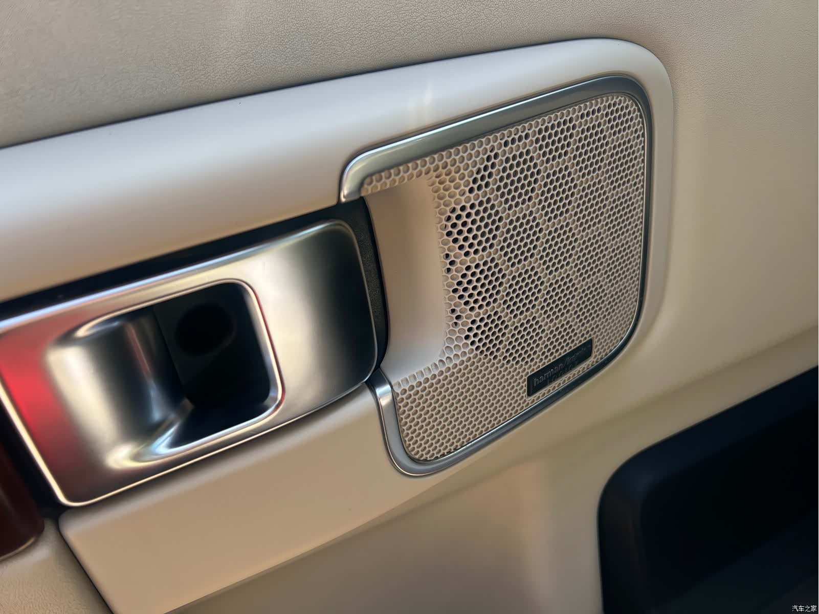 Land Rover Range Rover, 2012 16