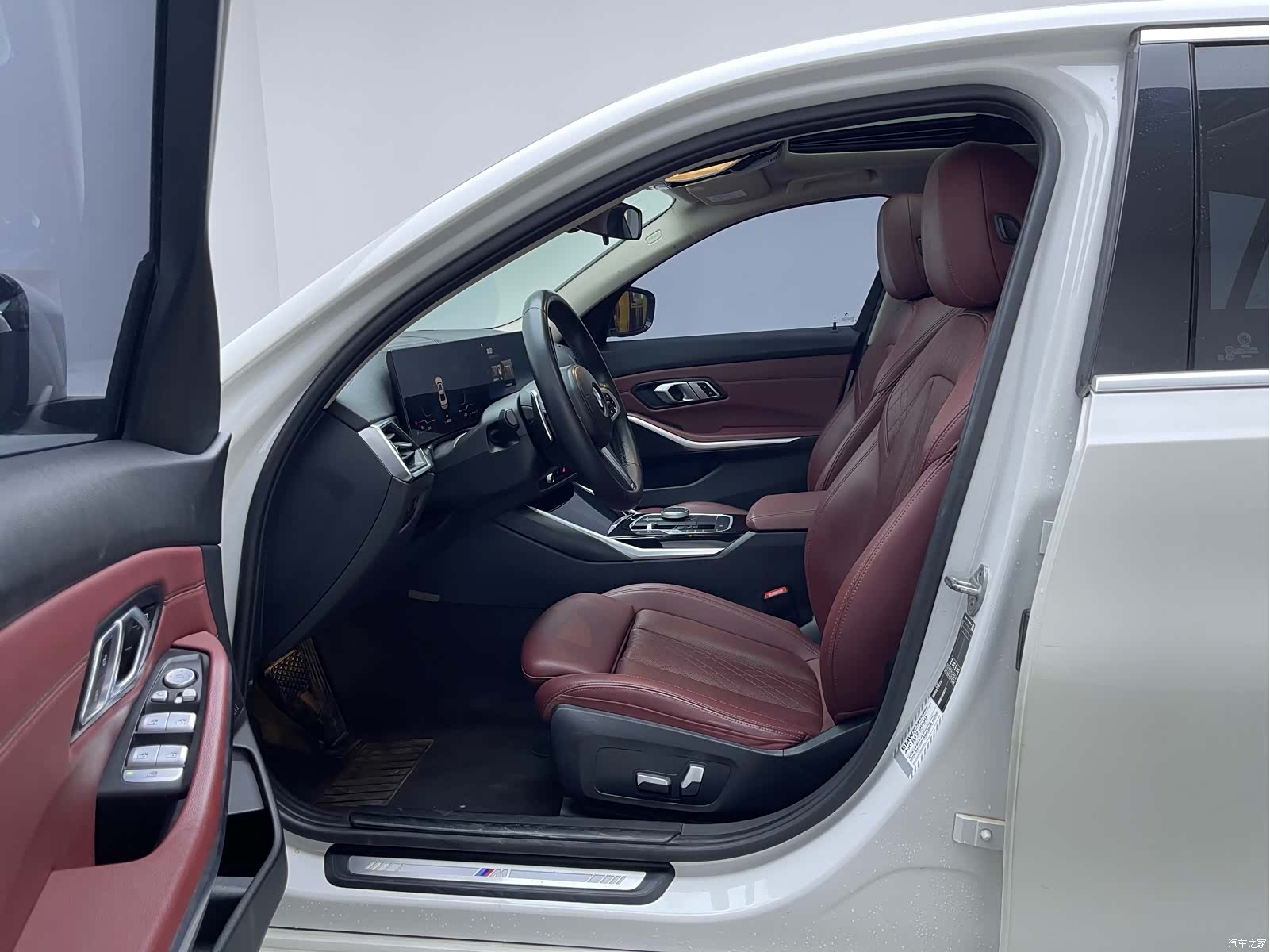 BMW 3 Series, 2023 10