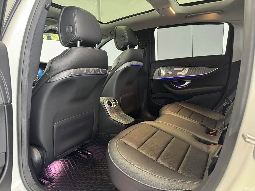 Mercedes-Benz E-Class, 2022 16