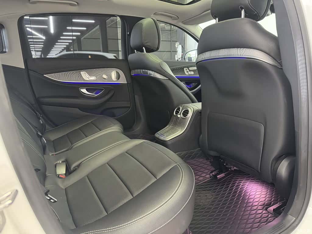 Mercedes-Benz E-Class, 2022 17