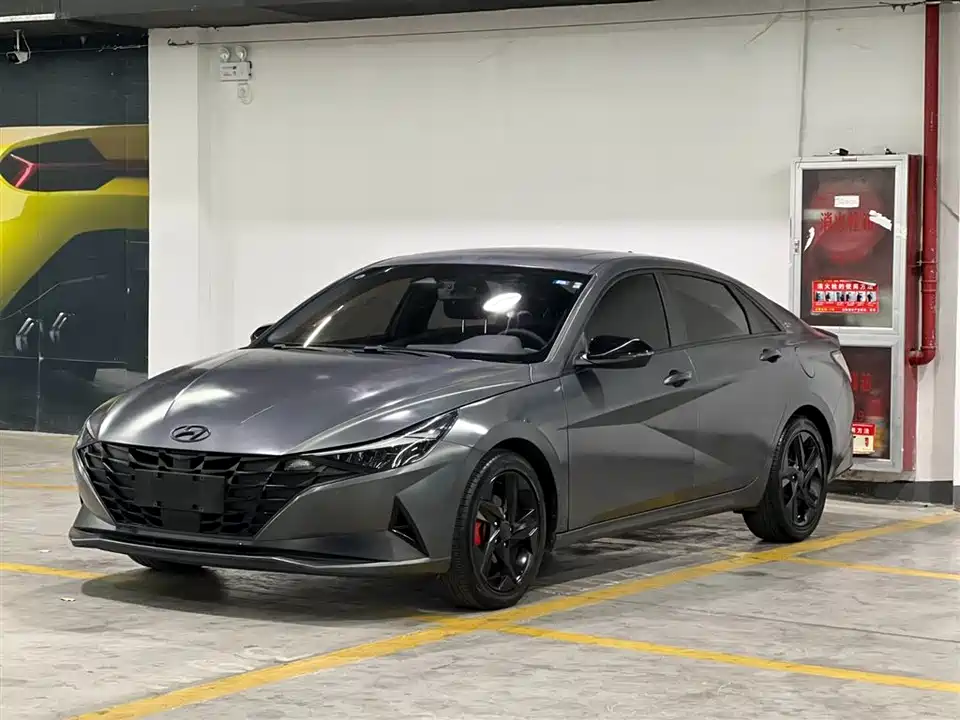 Hyundai Elantra