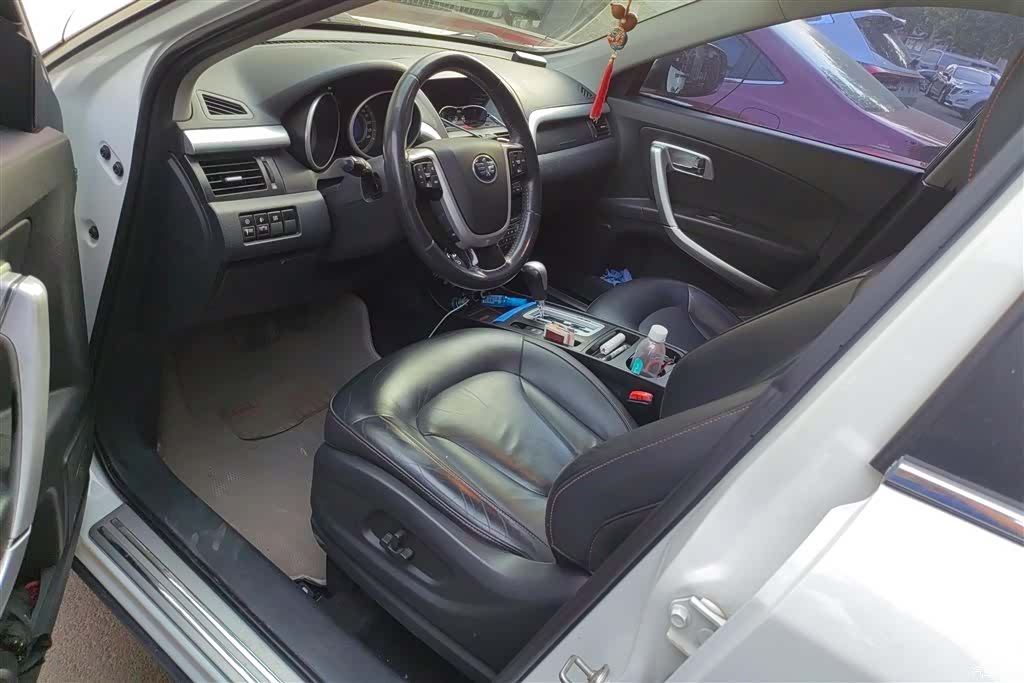 Bestune X80, 2013 9