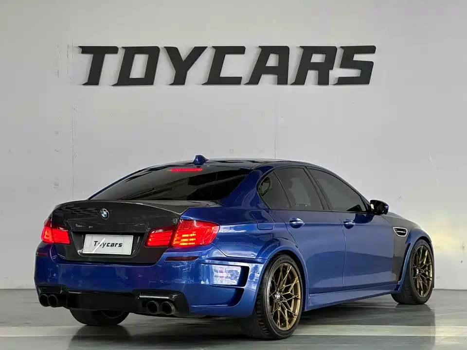 BMW M5
