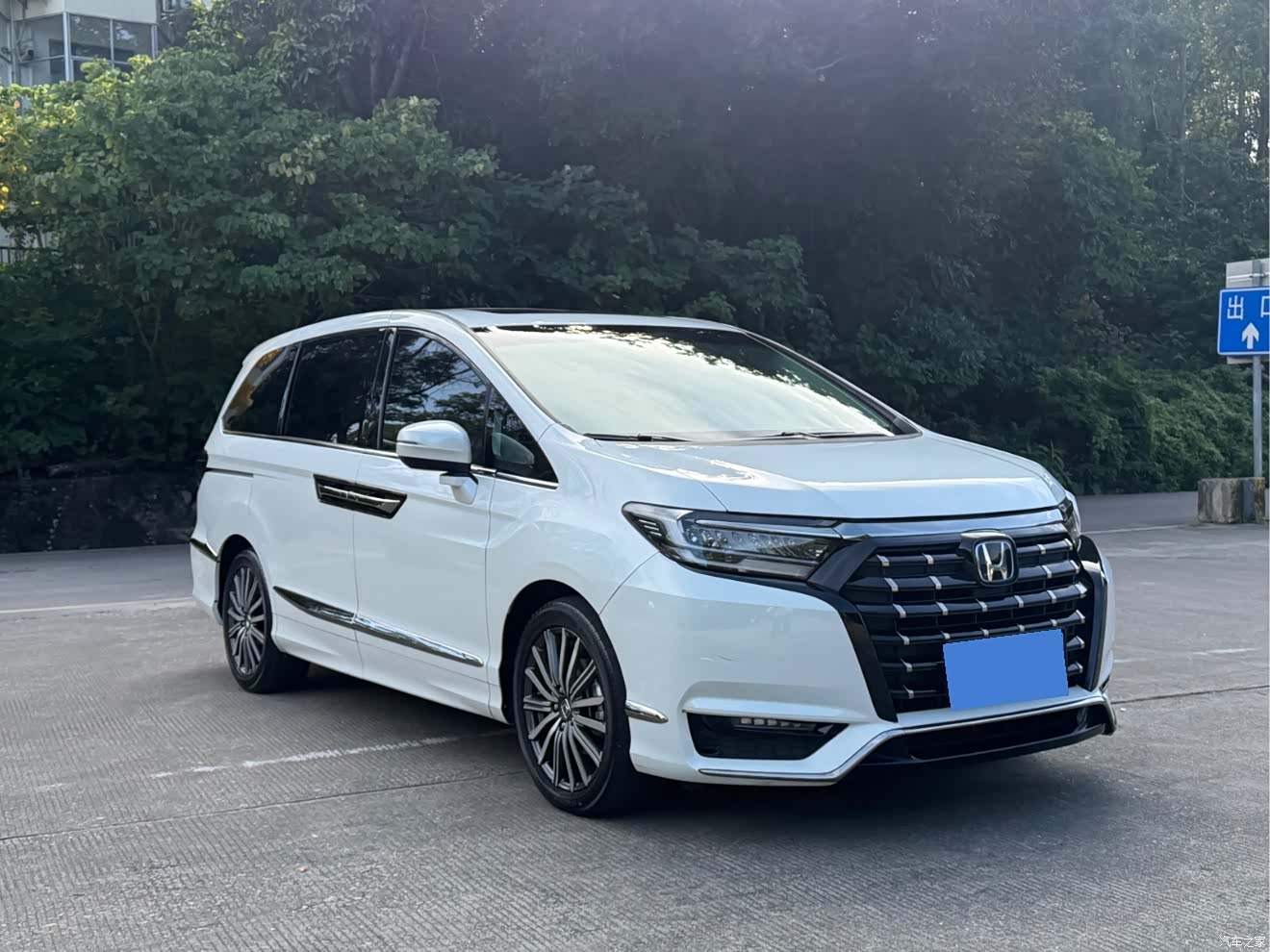 Honda Elysion, 2022 3
