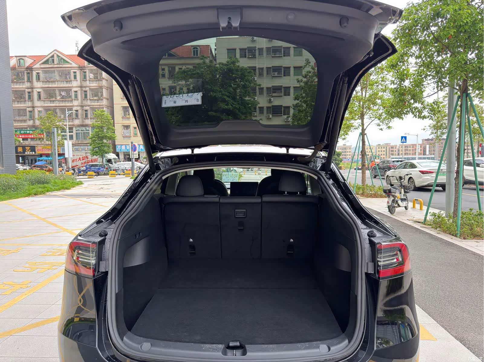 Tesla Model Y, 2021 7