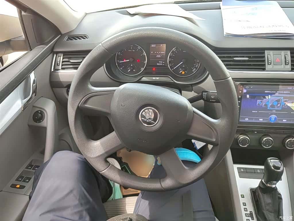 Skoda Octavia, 2015 11