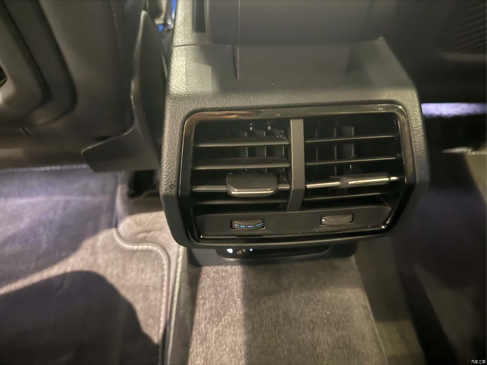 Audi Q3, 2023 17