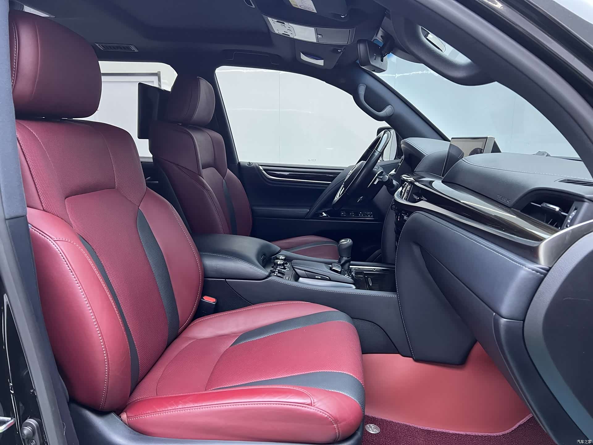 Lexus LX, 2019 8